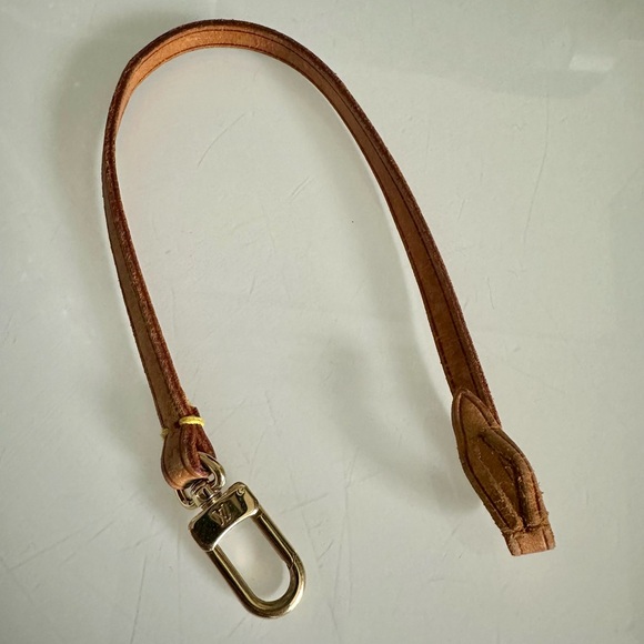 Louis Vuitton Pouchette - Picture 6 of 11